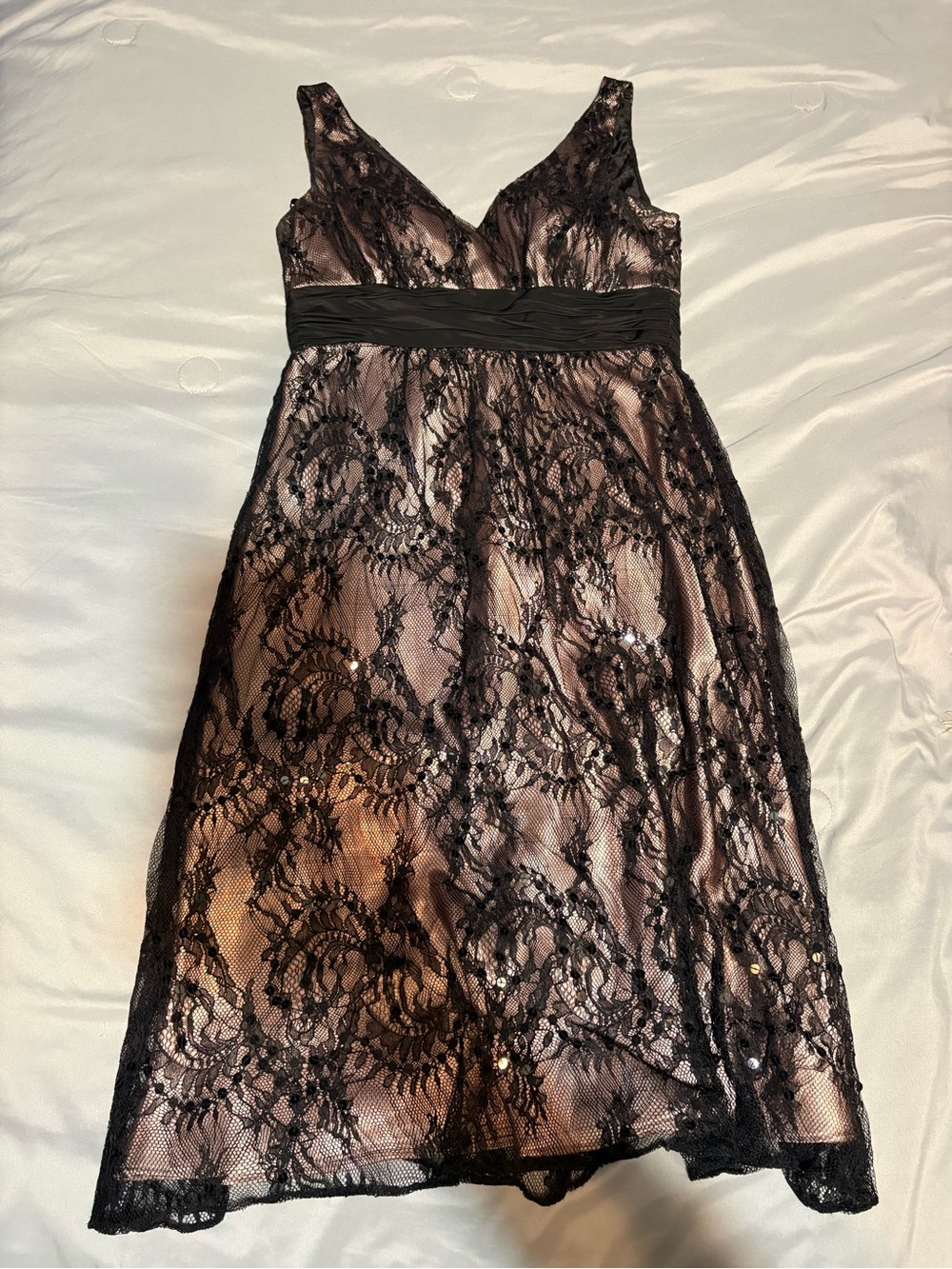 Formal dress, size 4, V neck and knee length